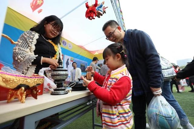 歌舞美食齐聚188改名为taptap点点第13届国际文化节有“看事”